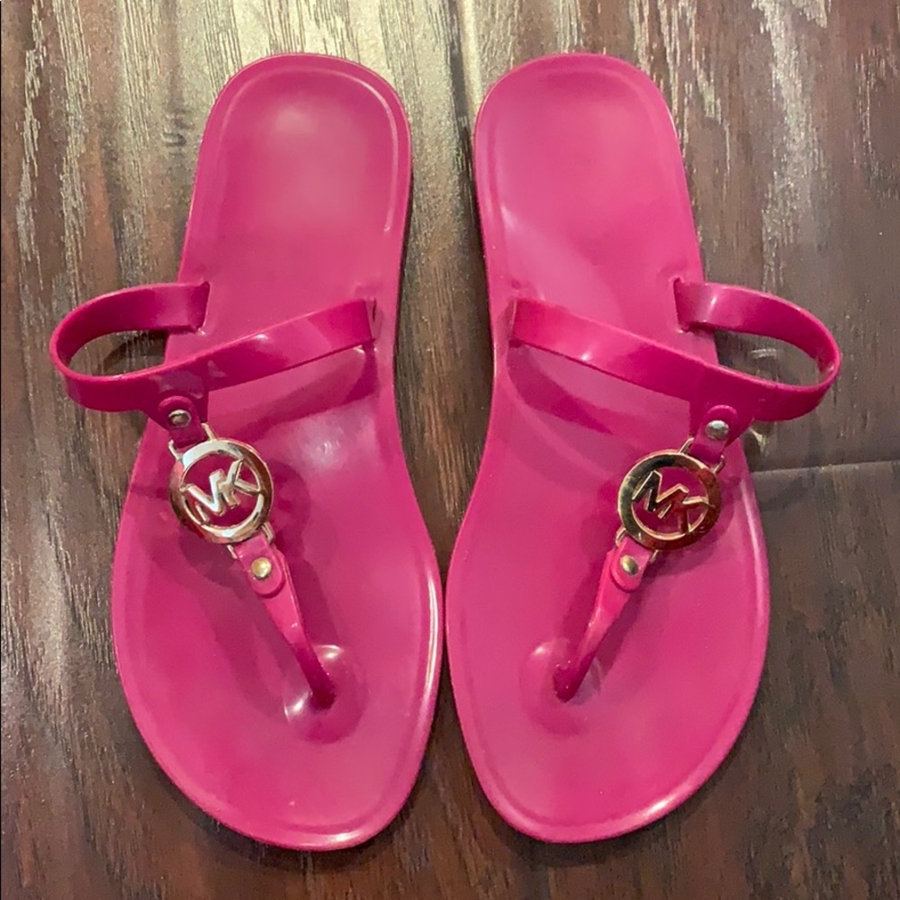 MK Jelly sandals in size 6